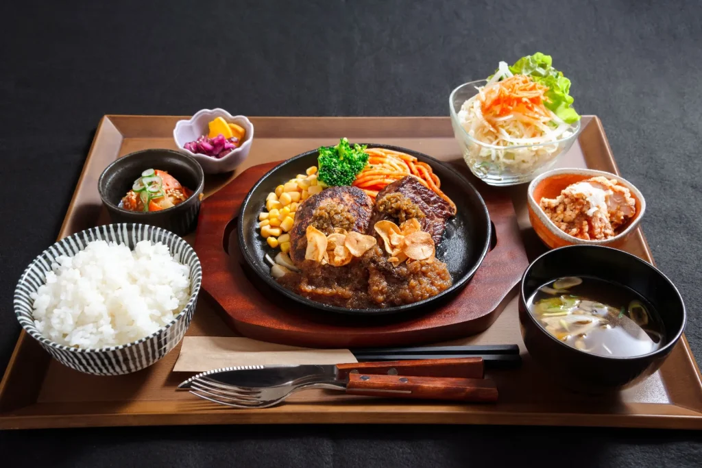 ハンバーグ120g&ステーキ定食100g